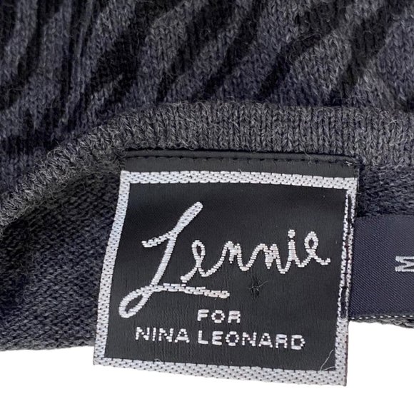 🌴 Lennie Knit Dress - Size Medium - Picture 10 of 11